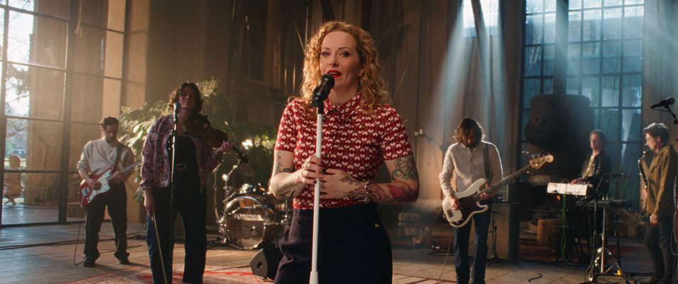 Anneke van Giersbergen – Red Sky